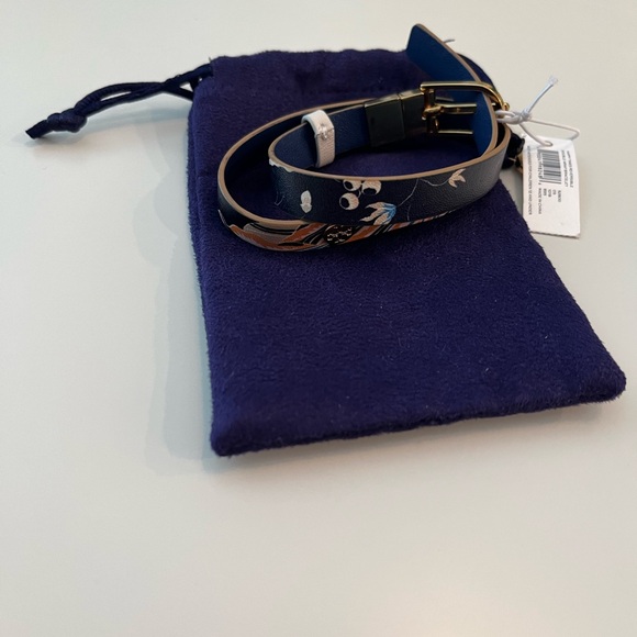 Tory Burch Happy Times Reversible Floral Wrap Bracelet - Picture 4 of 5